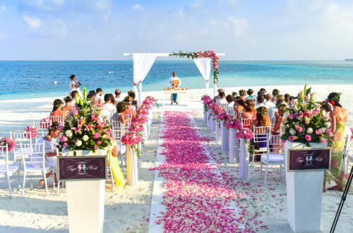 Don't Let These 5 Things Destroy a Perfect Home Wedding