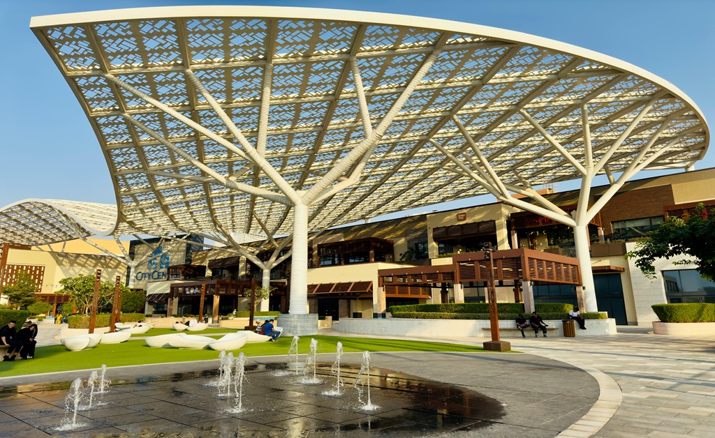 Best Venues Have Shading Solutions for Outdoor Spaces